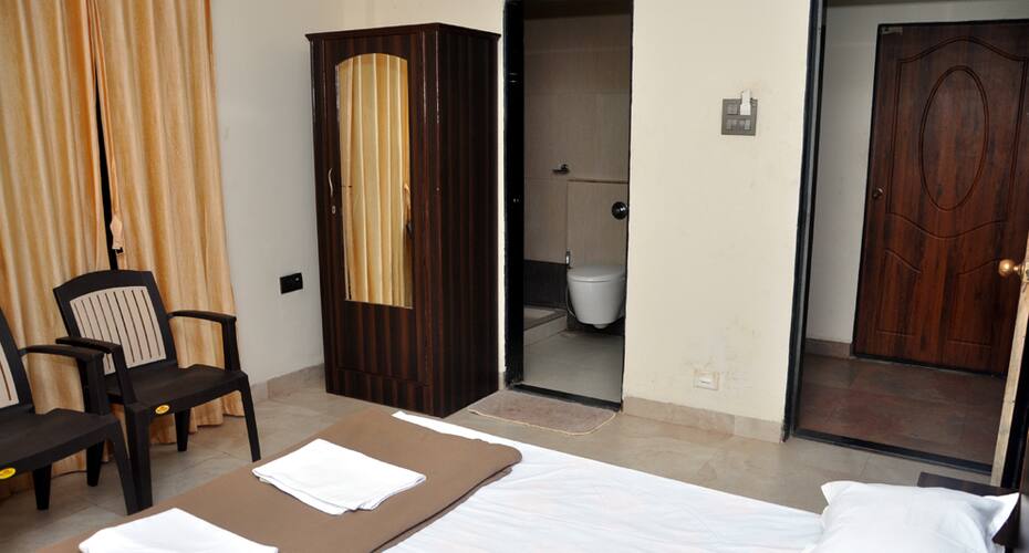 Abhilasha Home Stay, Malvan 4